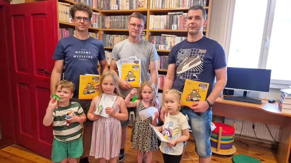 Tata też czyta! Akcja czytelnicza w bibliotekach gminy Rakoniewice