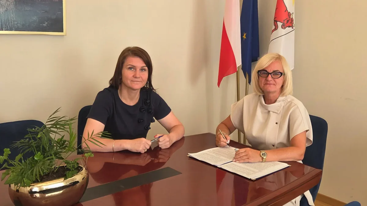 Centrum Kultury i Biblioteki w Wielichowie z dofinansowaniem na wymianę okien i drzwi