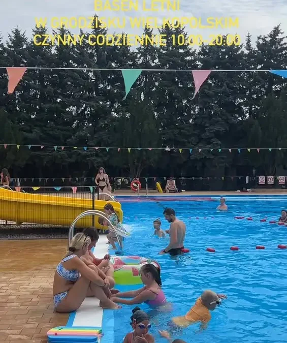 Basen Letni w Grodzisku Wielkopolskim zaprasza na codzienne kąpiele