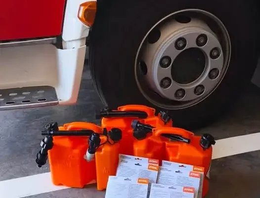 Nowe kanistry STIHL w OSP Rakoniewice dzięki sponsorom