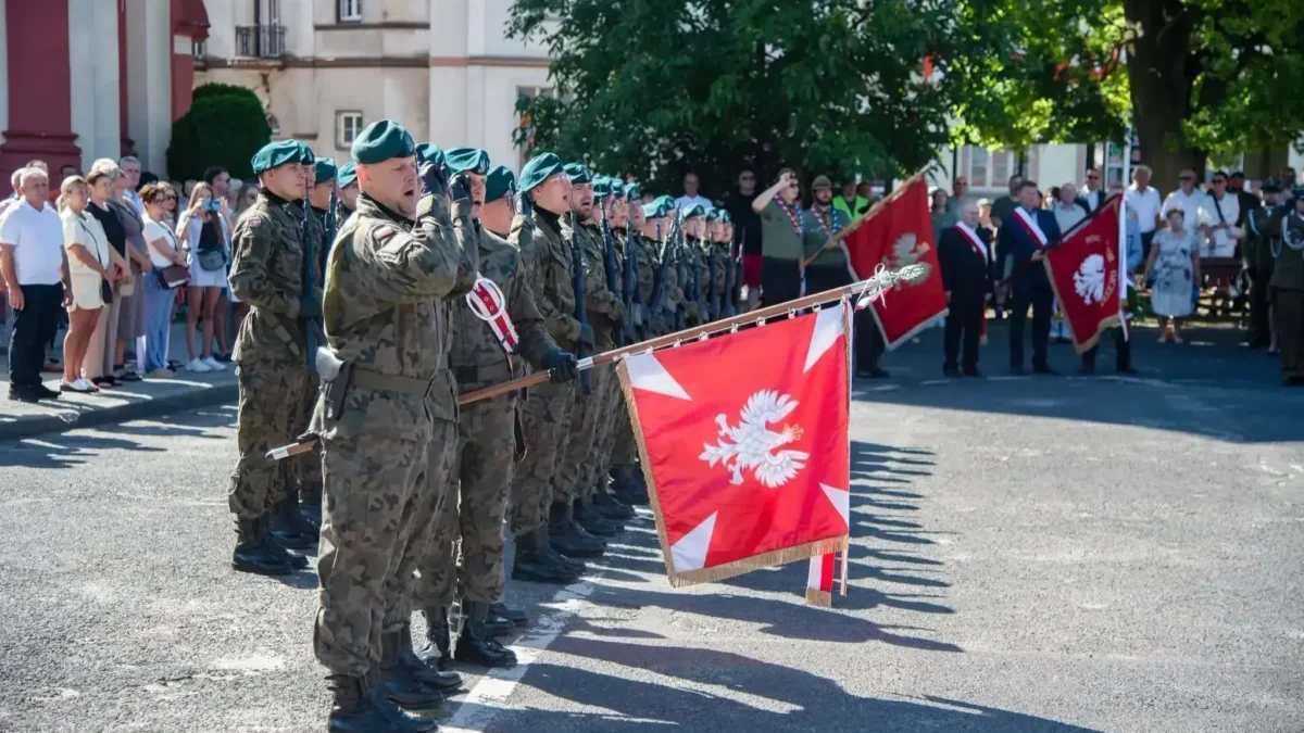 Święto Wojska Polskiego w Sulechowie: awanse, pokazy i grochówka