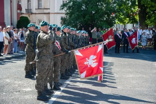 Święto Wojska Polskiego w Sulechowie: awanse, pokazy i grochówka
