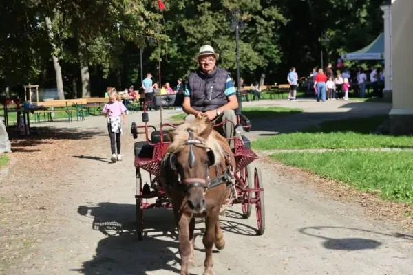 „Kolorowe Skrzydła – Sport Łączy” w Granowie: 98 uczestników na rowerach, pieszo i w biegu