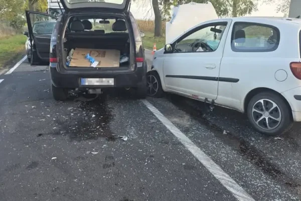 Wypadek na drodze 308 w Plastowie — akcja służb ratunkowych